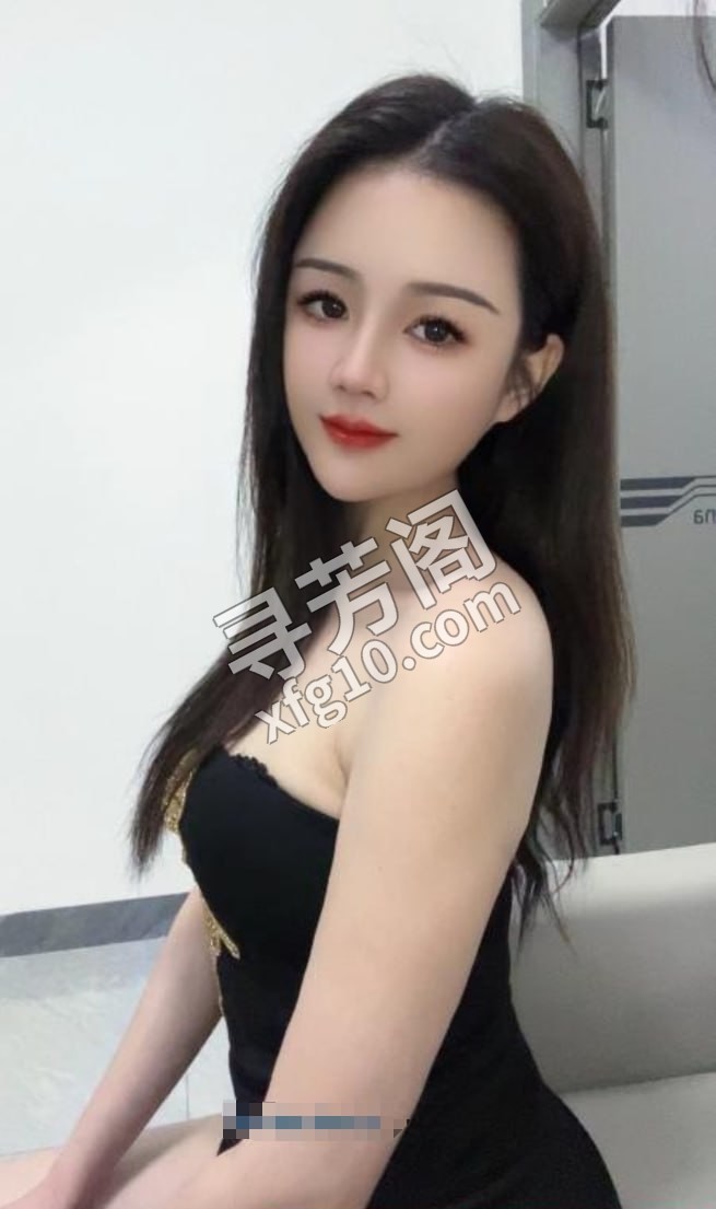 京溪老师可乐 地区 年龄 25岁-30岁 颜值 6分 价格 600 服务 鸳鸯浴、吹箫、乳交、波推、十指弹琴 2