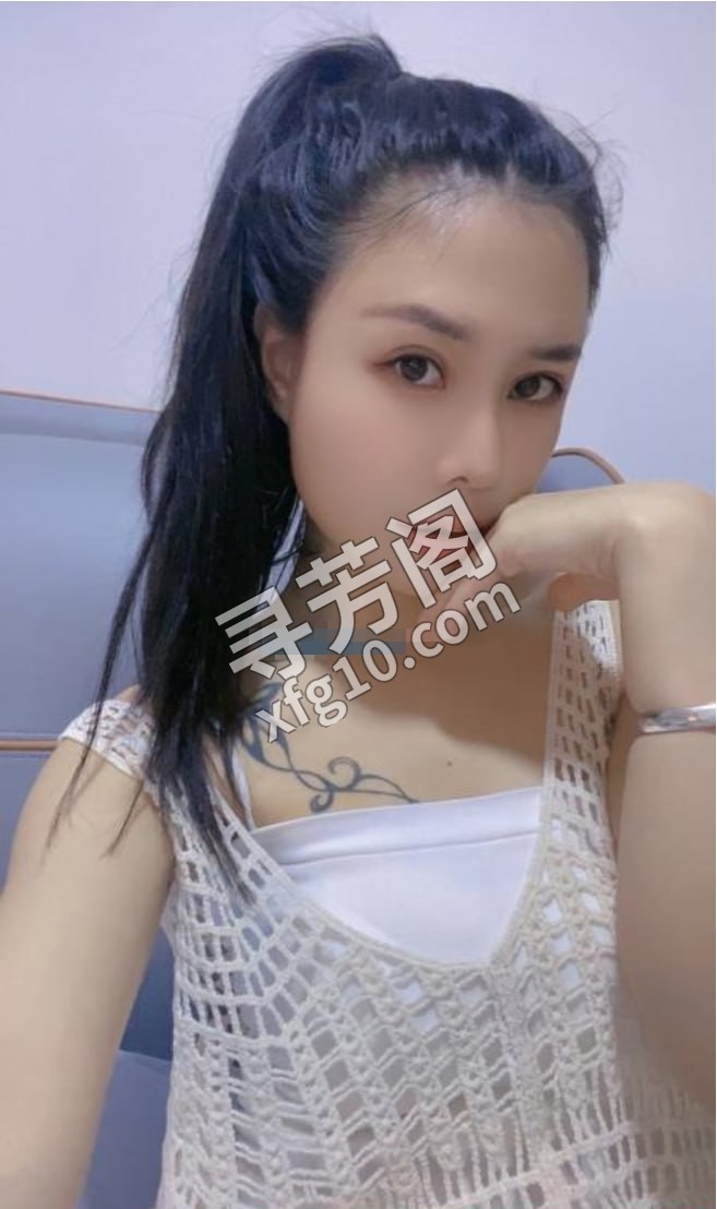 川妹琪琪 地区 年龄 25岁-30岁 颜值 6分 价格 600 服务 鸳鸯浴 漫游 胸推 口活 69 调爱 2