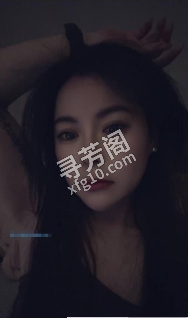 健身D杯大胸服务 地区 年龄 25岁-30岁 颜值 6分 价格 700 服务 共浴，水中萧，指划，胸推，吸皮 2