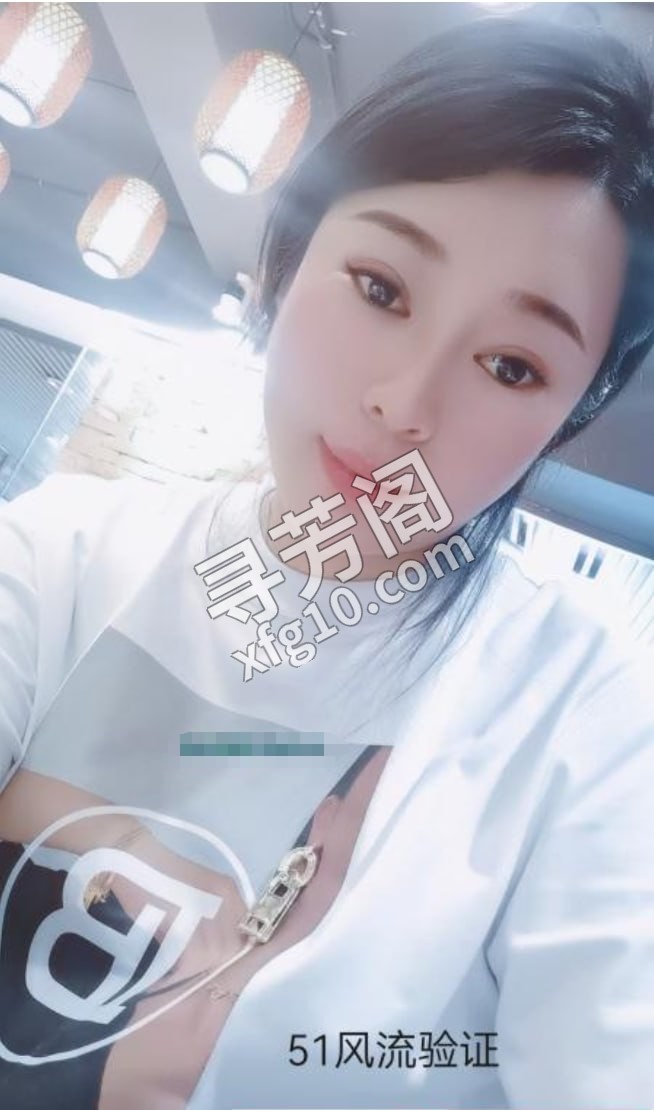 少妇姐姐 位置 几岁 30岁-40岁 颜值＝ 6分 费用明细 400 项目 鸳鸯浴，毒龙，指滑 2