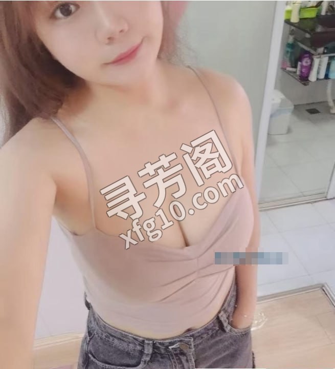 秦淮楼凤 位置 几岁 25岁-30岁 颜值＝ 6分 费用明细 600 项目 陪浴、制服、口、69、胸推 2