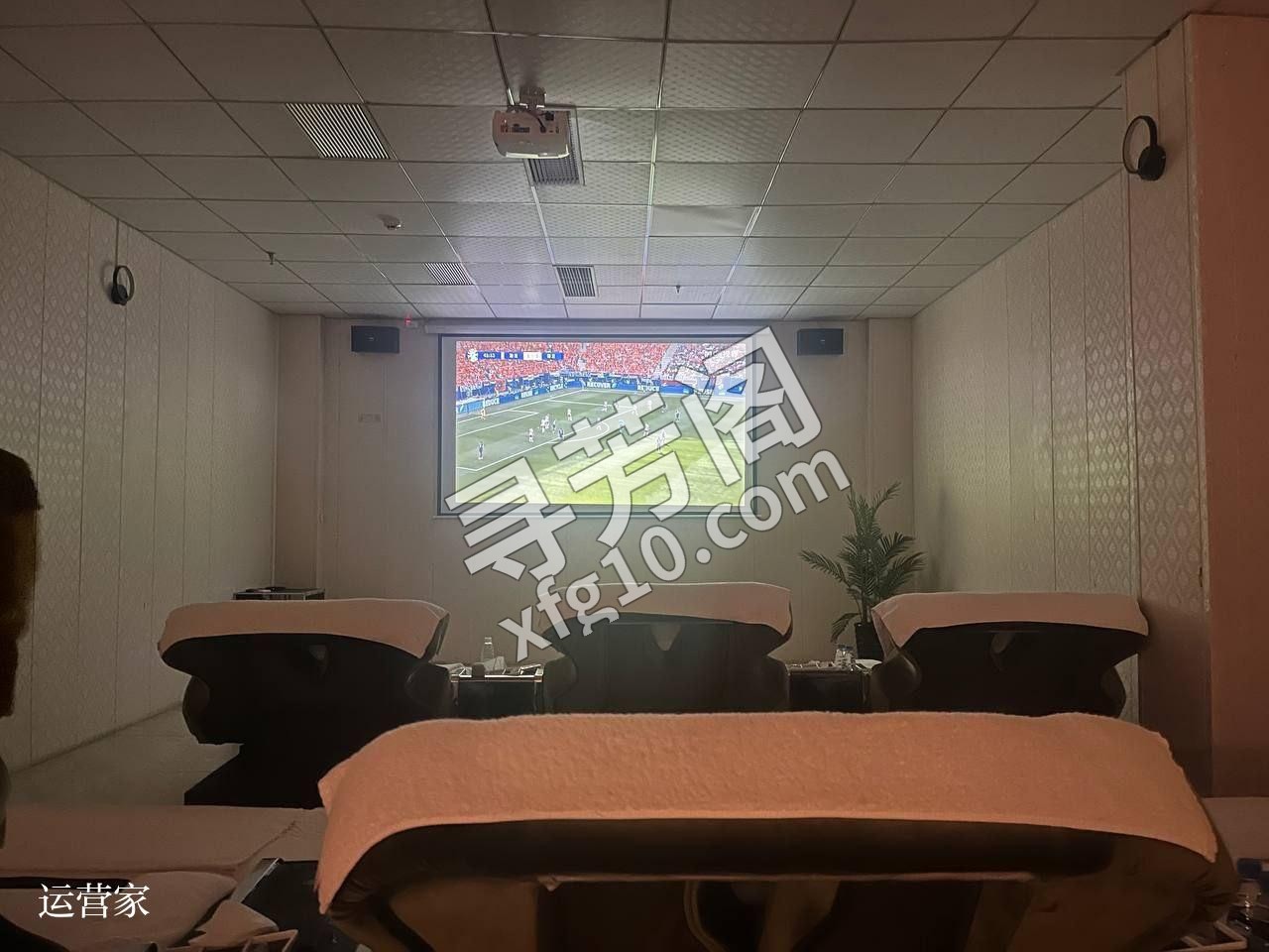 92/93/94会所，差不多有五十几个妹子可以选，不满意直接换下一个，妹子都是25岁以下 4