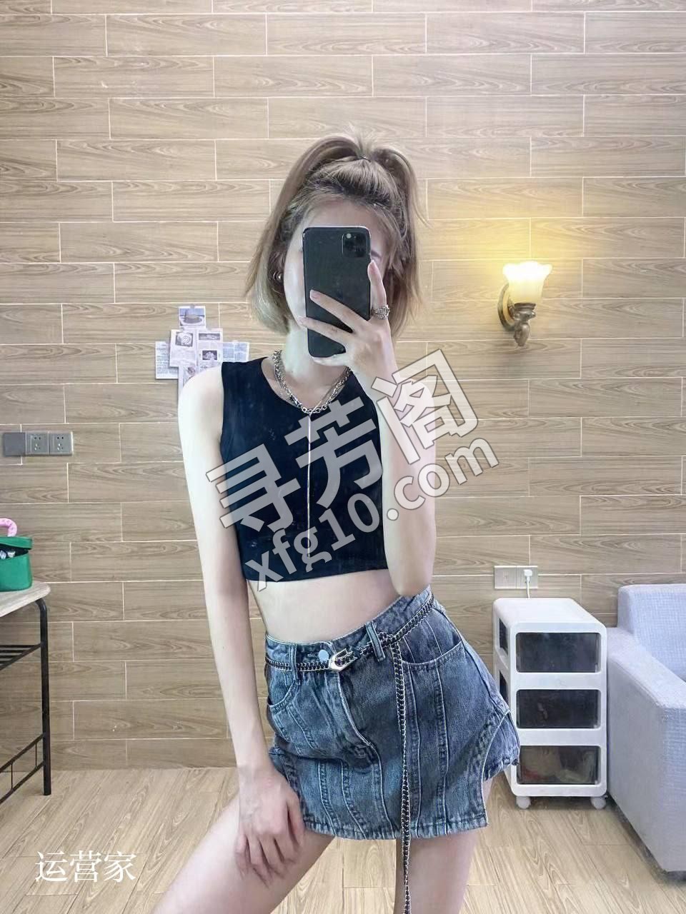 浦东 1000 100分钟 朋友介绍的，感觉清纯，而且身材非常不错，果断开约，地方还算比较好找吧，环境不错 3