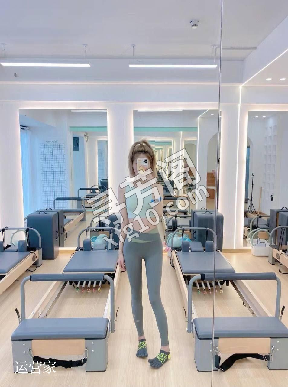 浦东 1000 100分钟 朋友介绍的，感觉清纯，而且身材非常不错，果断开约，地方还算比较好找吧，环境不错 4