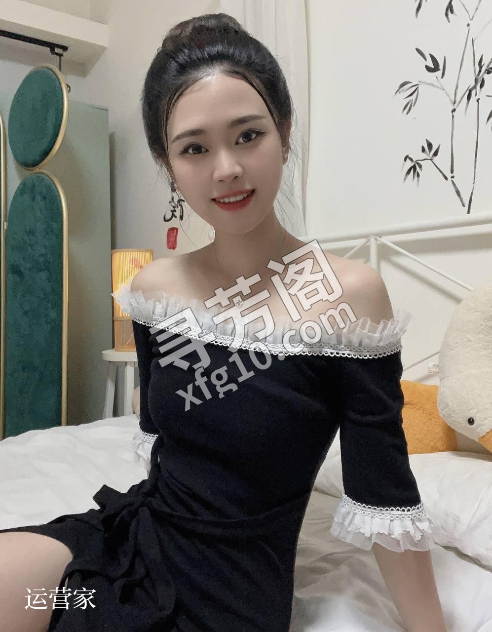 【成都学生会认证】 【花名】 【硬件】 老牌半套老师，硬件如图所示 【服务】 半套服务和课表一致 2
