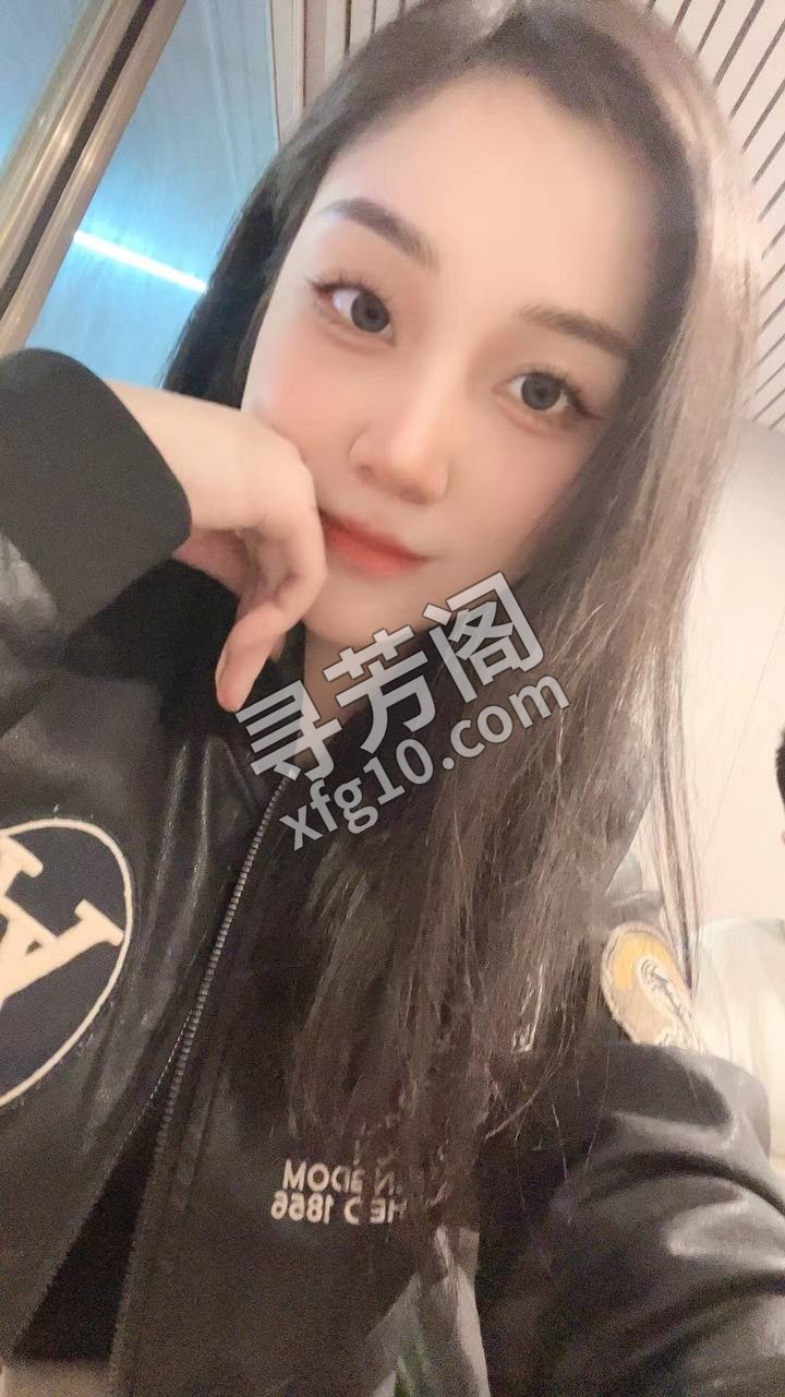 🙋🏻♀️ 江门 佳敏 ☎️ 📲 🗂 1 份报告 好评0.0% |颜值8.00|胸部4.00 中评100.0% 4