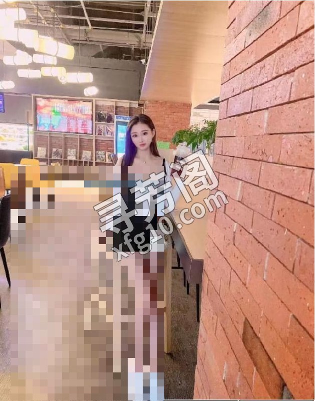 珠海兼职老师 地区 年龄 25岁-30岁 颜值 6分 价格 700 服务 按摩，胸推，69. 舌吻，毒龙 3