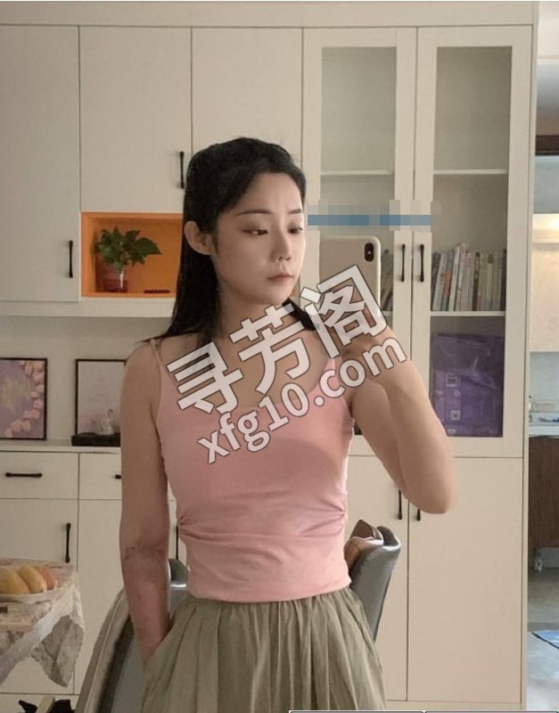 成都乐乐 位置 几岁 25岁-30岁 颜值＝ 6分 费用明细 600 项目 鸳鸯浴，按摩，波推，摩擦，调情 2