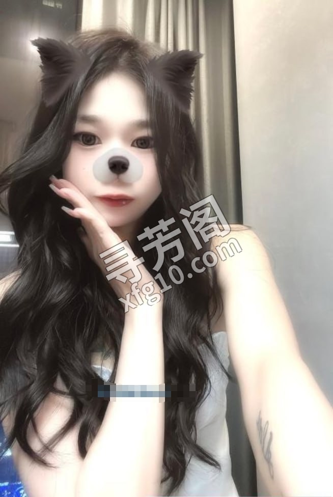 老师心意佩儿 位置 几岁 25岁-30岁 颜值＝ 7分 费用明细 600 项目 舌吻，鸳鸯共浴，裸吹，做 2