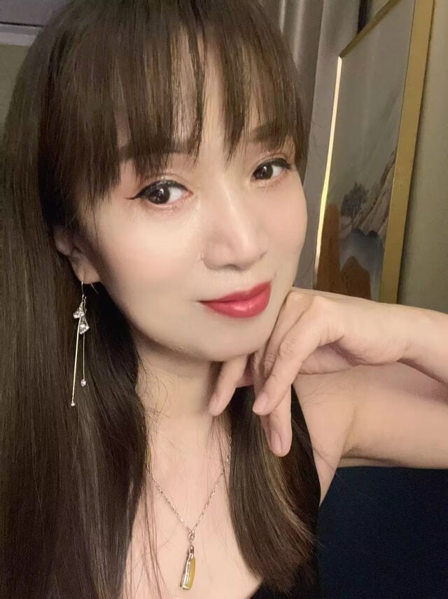 上城抓龙筋大胸熟女 2