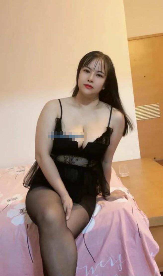 双飞少妇星姐 2