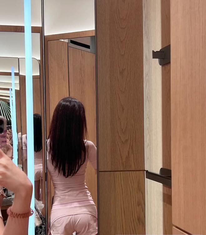 大屁股安琪儿 2