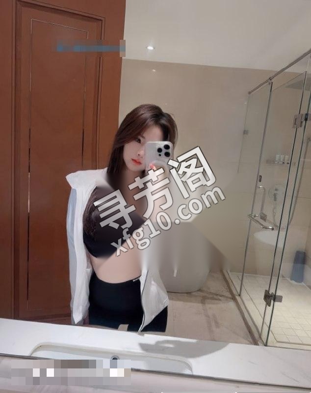 武侯轻熟黑丝兔兔 3