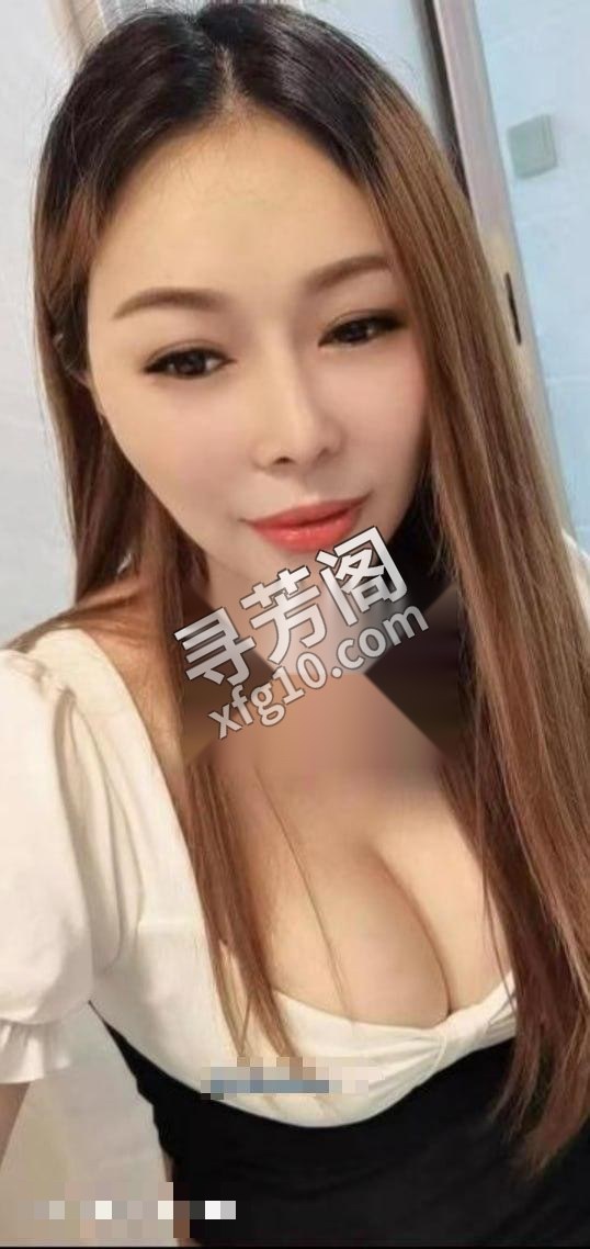 高挑身材的球球 3