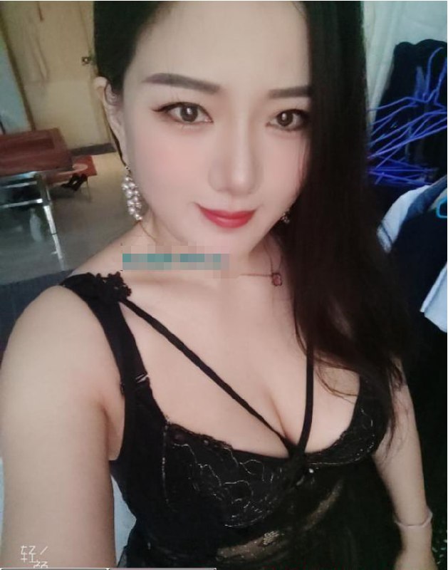 水床双飞姐妹花 2