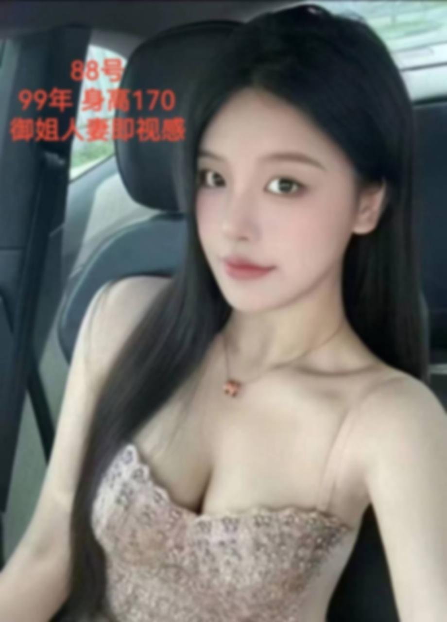 上海闵行韩国街那间隐秘会所，灯光暧昧得让 8