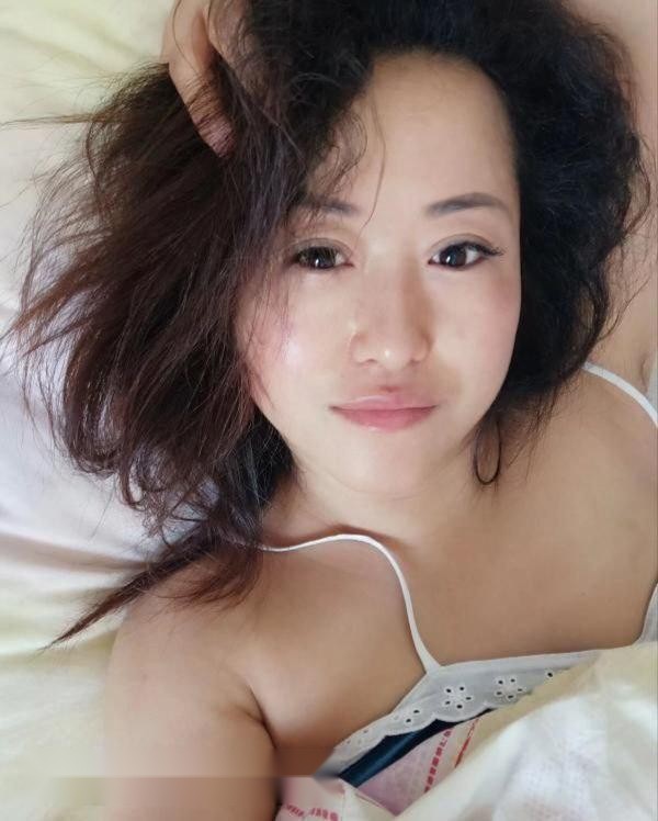 铁西风情熟女，身材火辣，巨乳挺翘，圆润肥 2