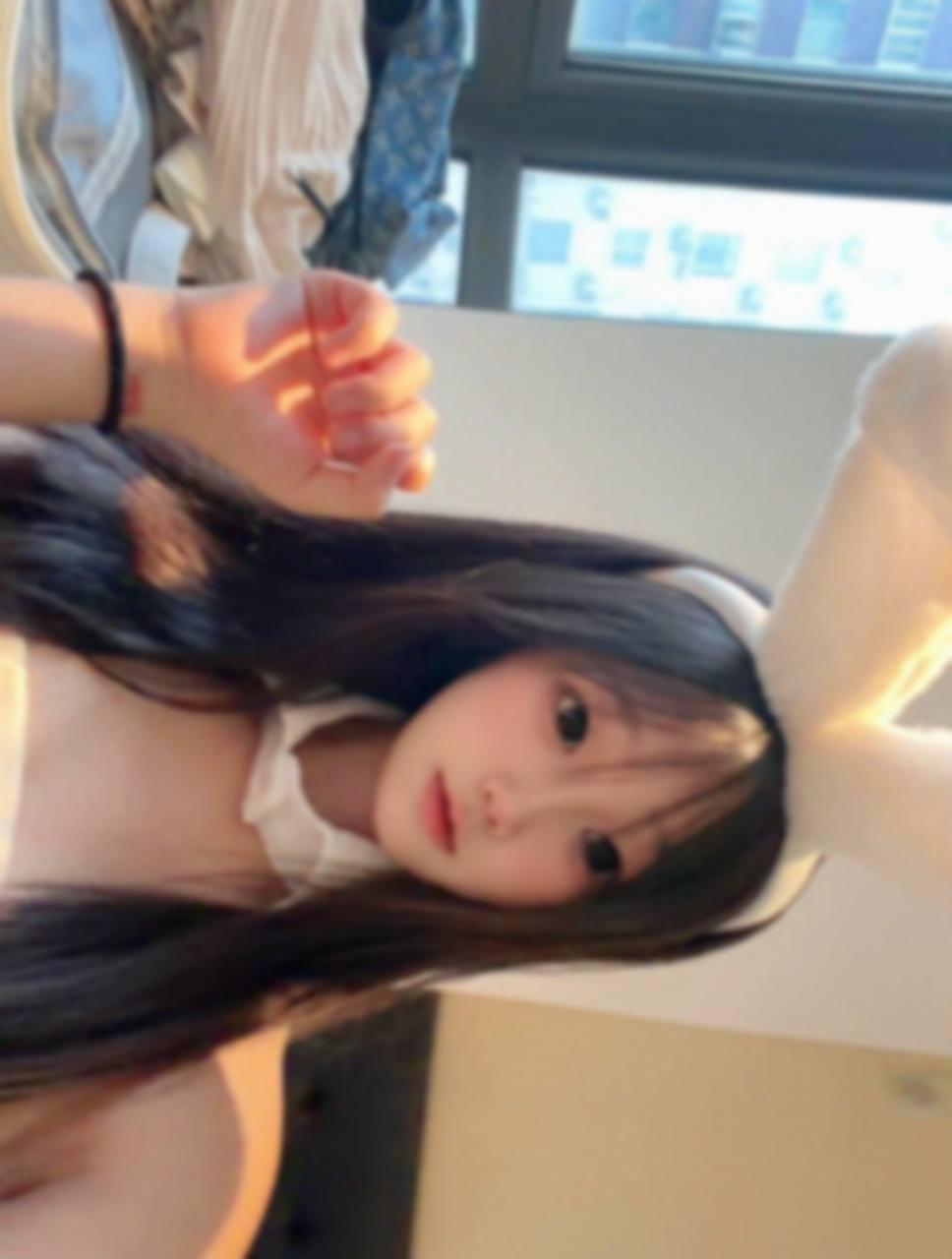 西安24岁高颜值嫩妹身材爆好，皮肤滑嫩散 2