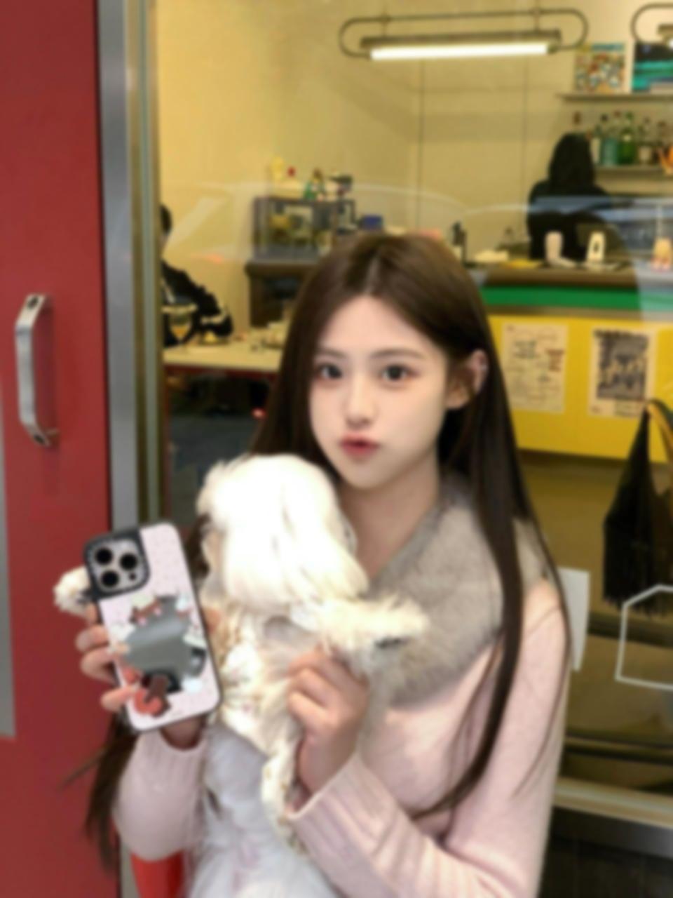 在成都的私密高端公寓里，一位23岁娇艳欲 3