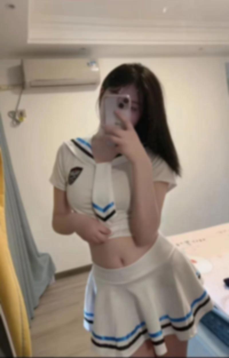 上海 性感妩媚小骚货 2