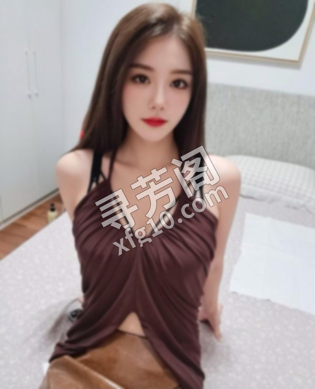 常熟琴湖边，00后雪肤美人163cm，D杯挺翘，筷子细腿滑嫩欲滴，可甜可浪 2