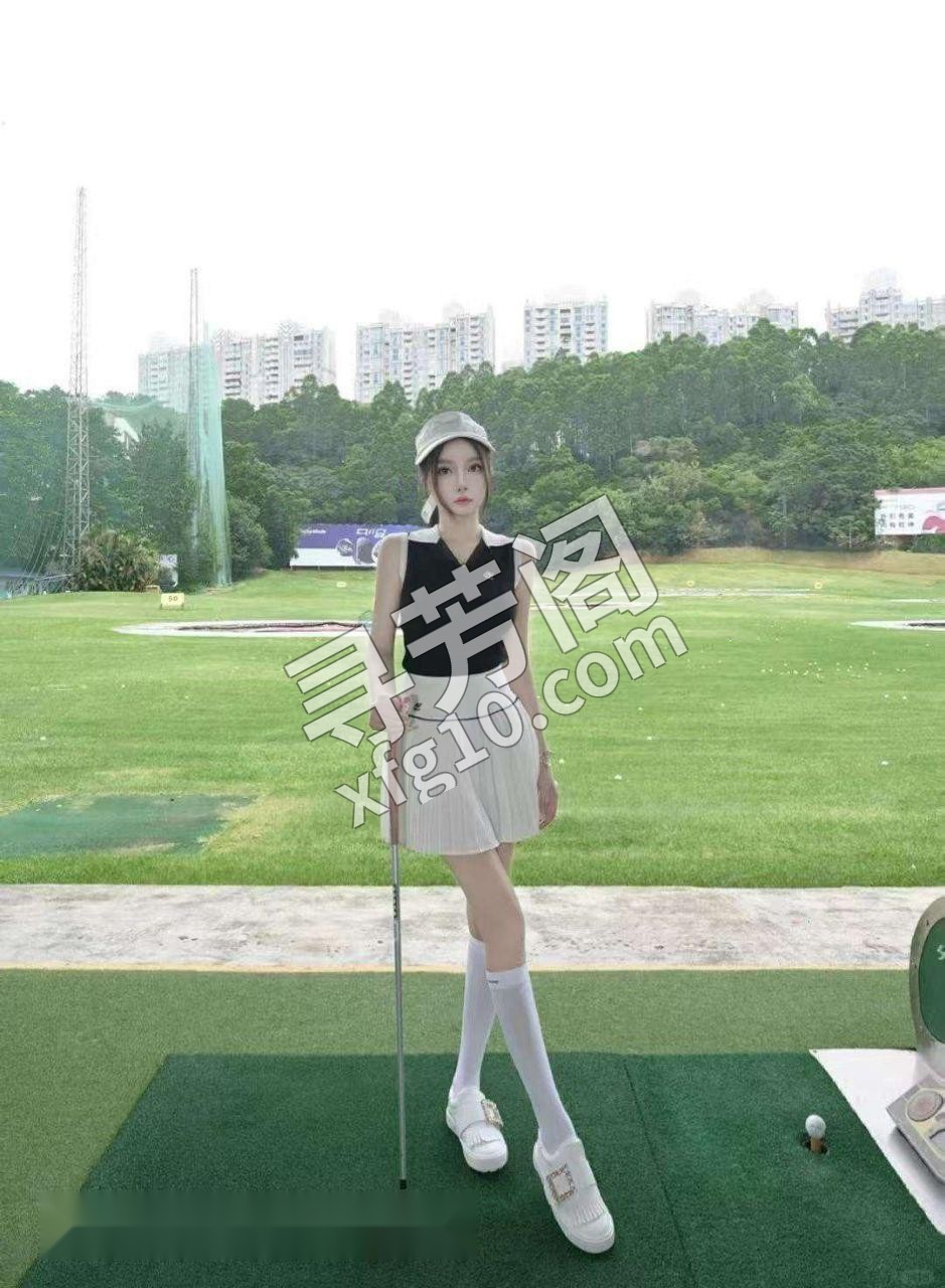 在广州的奢华套房里，我赤裸着肌肤迎向你，嘴唇用力吸吮你的舌头，湿热缠绵直到呼吸急促 6