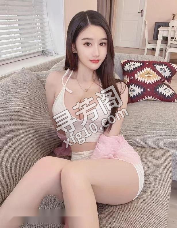 深圳的夜晚总是那么撩人，我在龙岗区的小窝里，准备好给你最放肆的享受 2