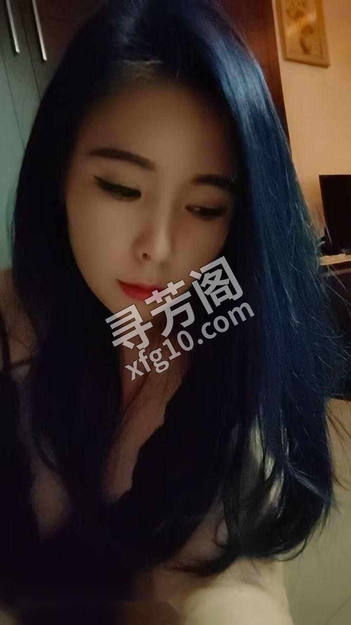 昆山花桥地铁站附近，一位风骚熟女正等你上门 3