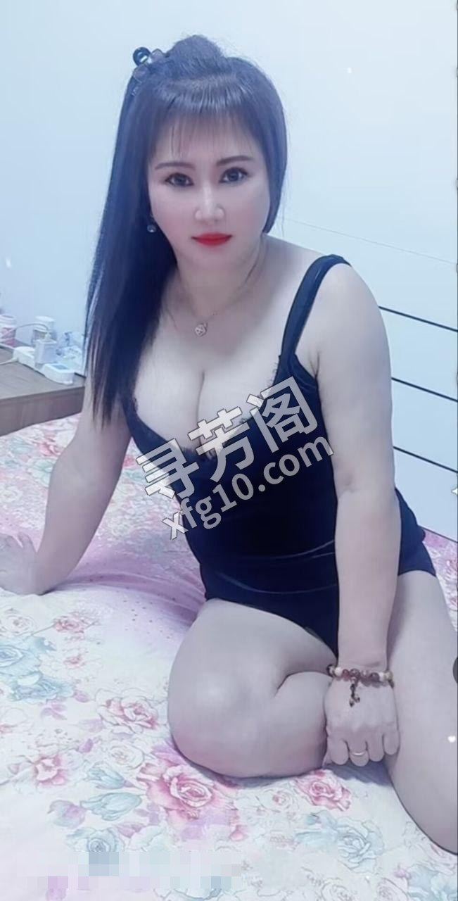 上海浦东熟女小柔，36岁，38D大胸专治寂寞 3